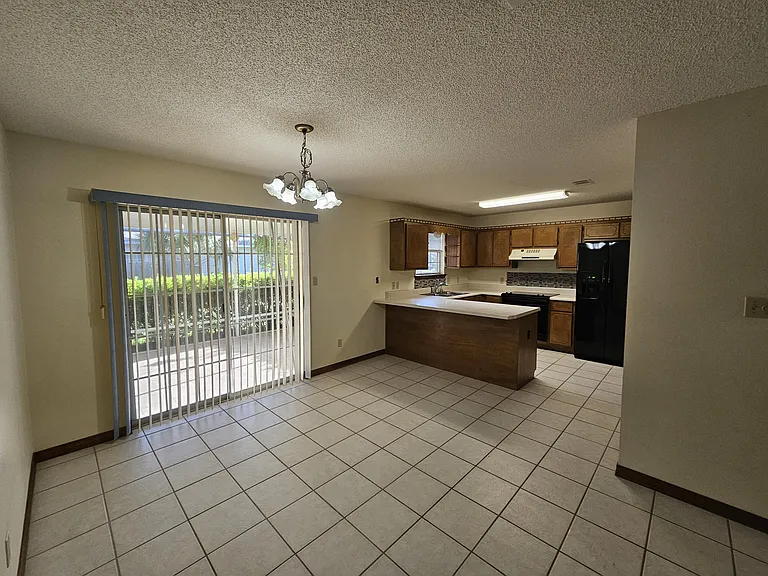 7854 Pleasant Oaks Ave — Photo 9