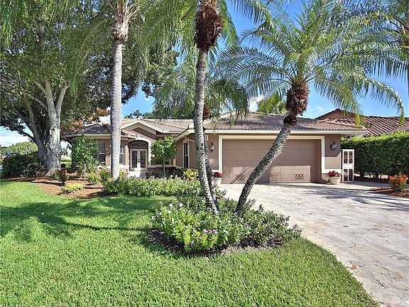 3rd image of 9562 Mariners Cove Ln