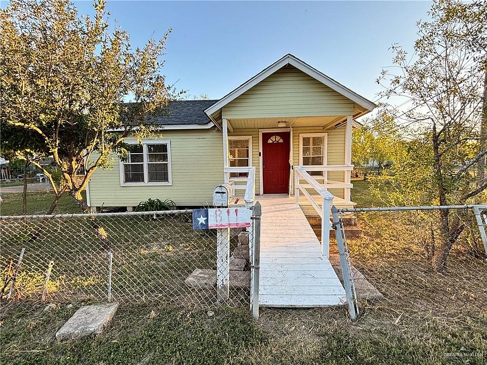 1st image of 811 Anaquitas St