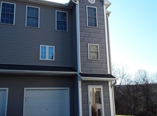 70 Quarry Farms, Meriden, CT 06451