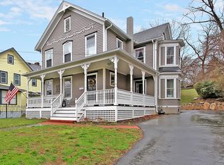 52 W Main St, Clinton, NJ 08809