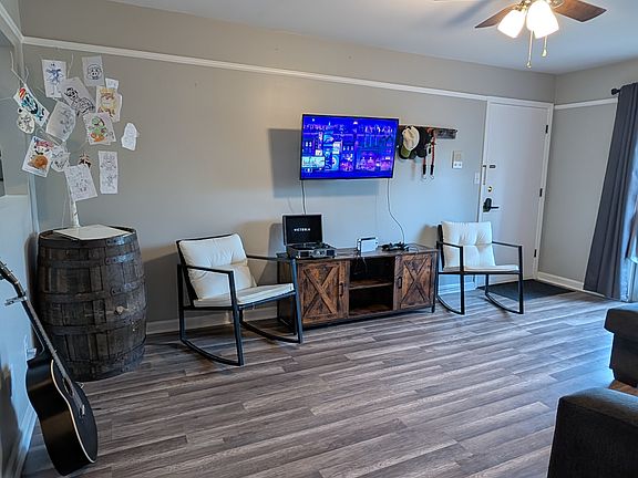 5th image of 1096 Armstrong Mill Rd APT B