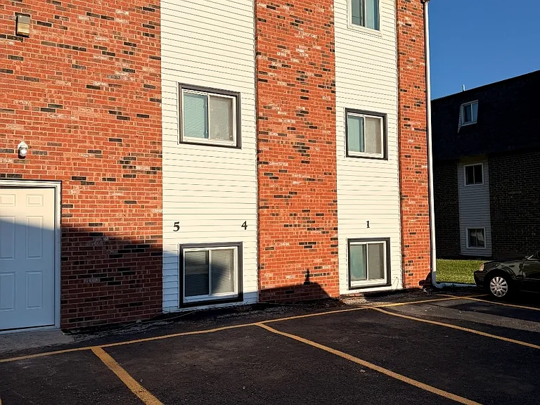 860 Gettysburg Dr #3 — Photo 8