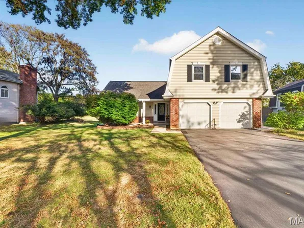 15056 Isleview Dr, Chesterfield, MO 63017