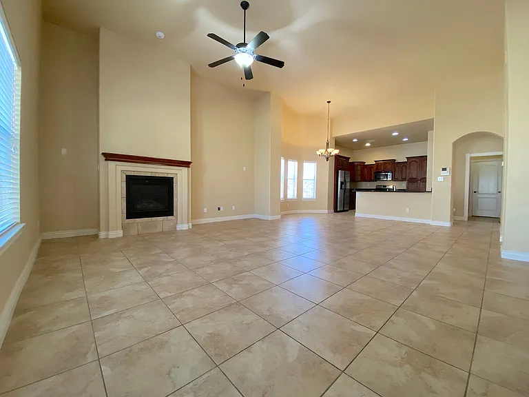 11413 Pifas Nevarez Pl — Photo 3