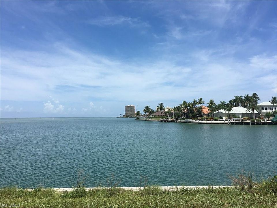 2nd image of 1539 Heights Ct Lot 7
