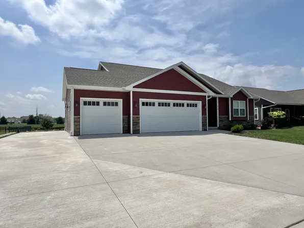 3834 Lucey St, Janesville, WI 53546