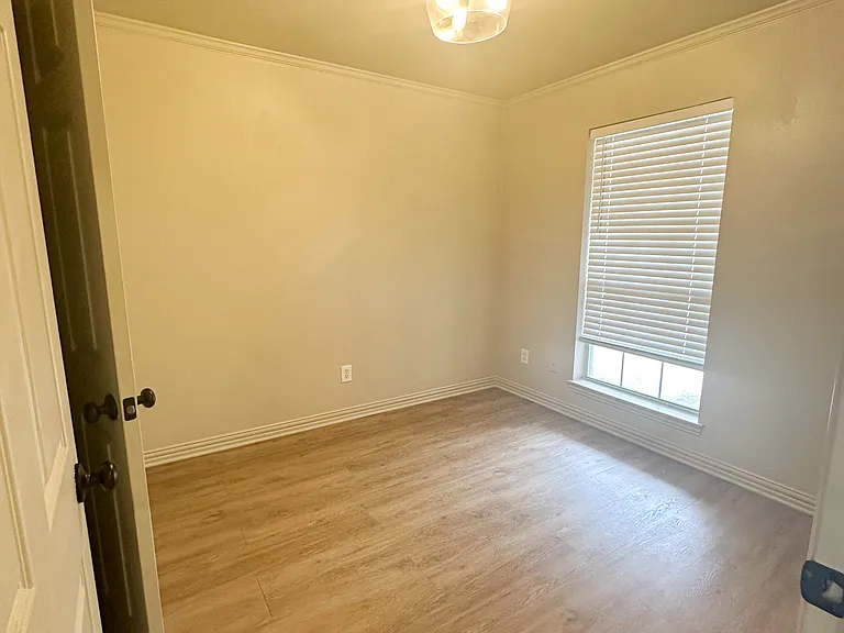 103 N Point Dr — Photo 12