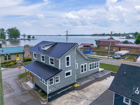 369 W Main St, Russells Pt, OH 43348