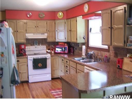 3rd image of 105 Woodland Trl