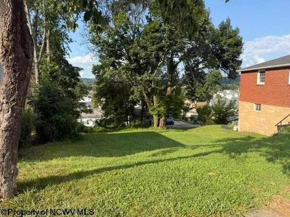 340 Simpson Ave, Clarksburg, WV 26301