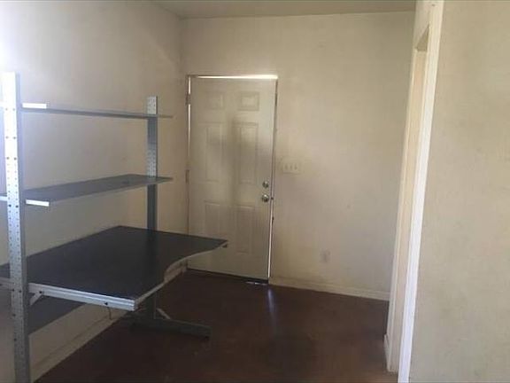 5th image of 1938 E Mitchell Dr