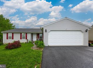 27 Eagle View Dr, Newmanstown, PA 17073