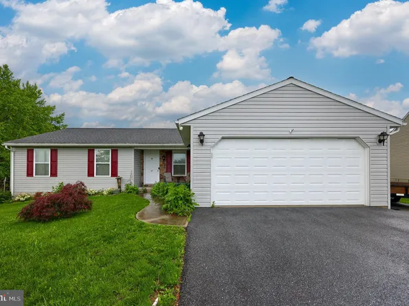 27 Eagle View Dr, Newmanstown, PA 17073