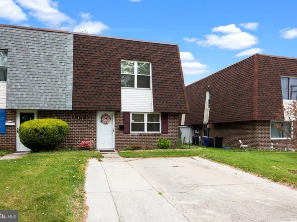 2123 President St, Philadelphia, PA 19115