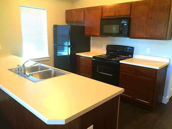 2nd image of 1725 S 3rd St W APT 104