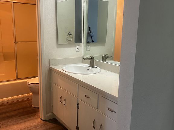 5th image of 1028 Chula Vista Ave #3