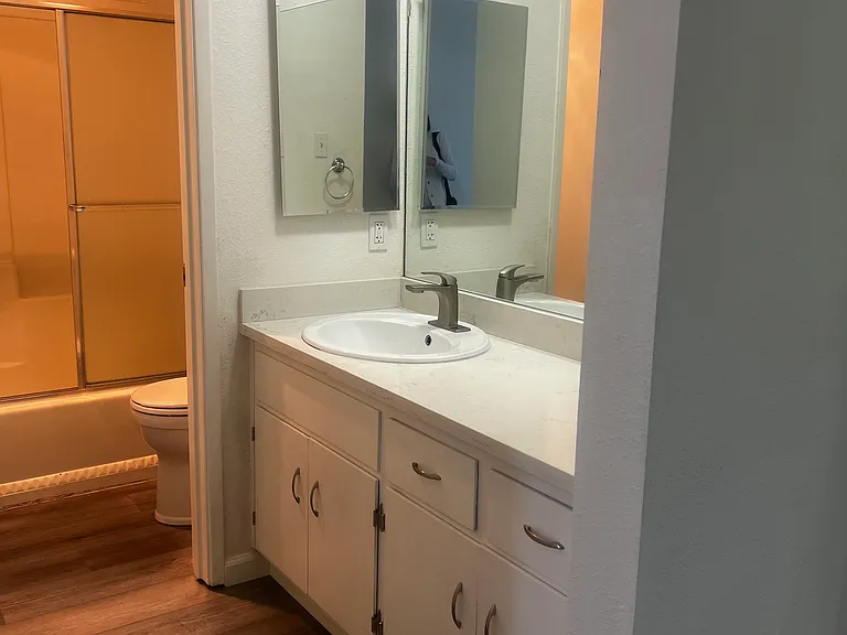 1028 Chula Vista Ave #3 — Photo 5