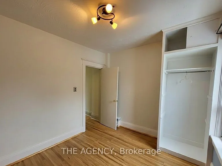 613 Delaware Ave N #UPPER — Photo 15