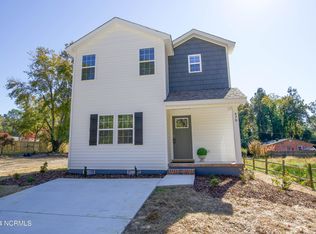 470 S Glover St, Southern Pines, NC 28387