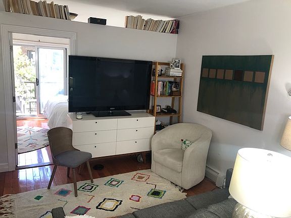 5th image of 130 E 107th St #B