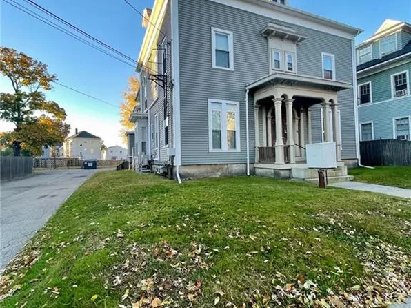 38 Mawney St, Providence, RI 02907