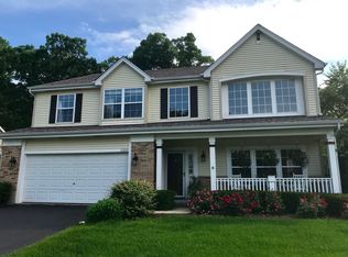 1320 Mayfair Ln, Grayslake, IL