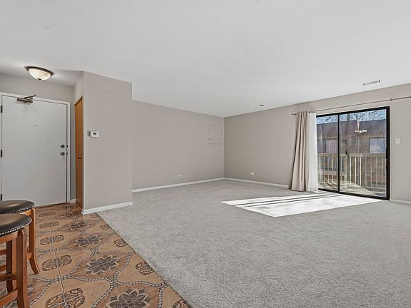 4th image of 605 W Central Rd APT C1