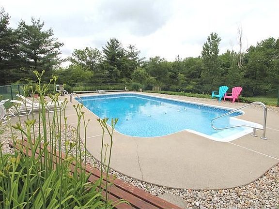 3rd image of 10109 Tiburon Dr