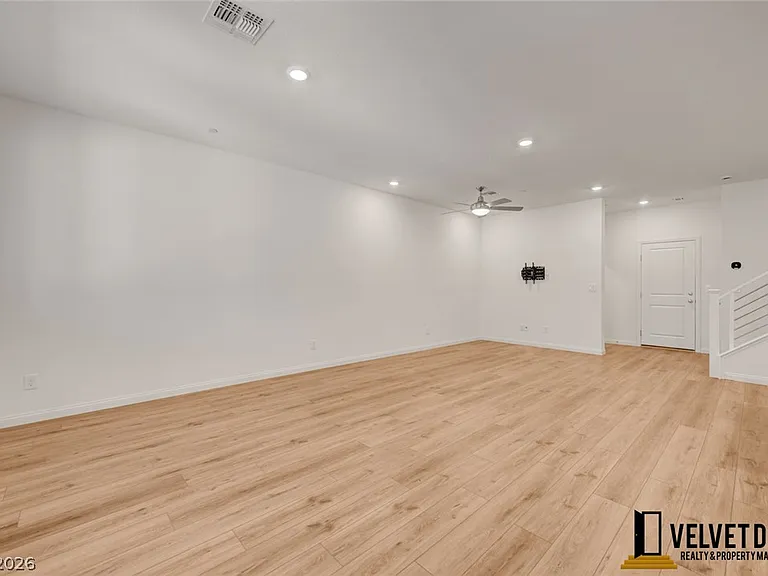 2725 Luzzi Walk — Photo 2