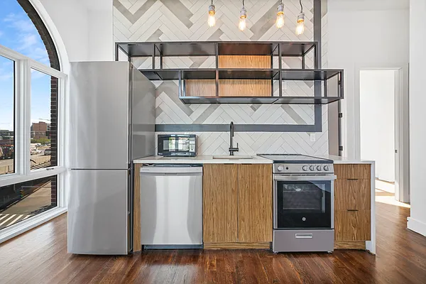 Rented by East Williamsburg Realty Inc | media 8