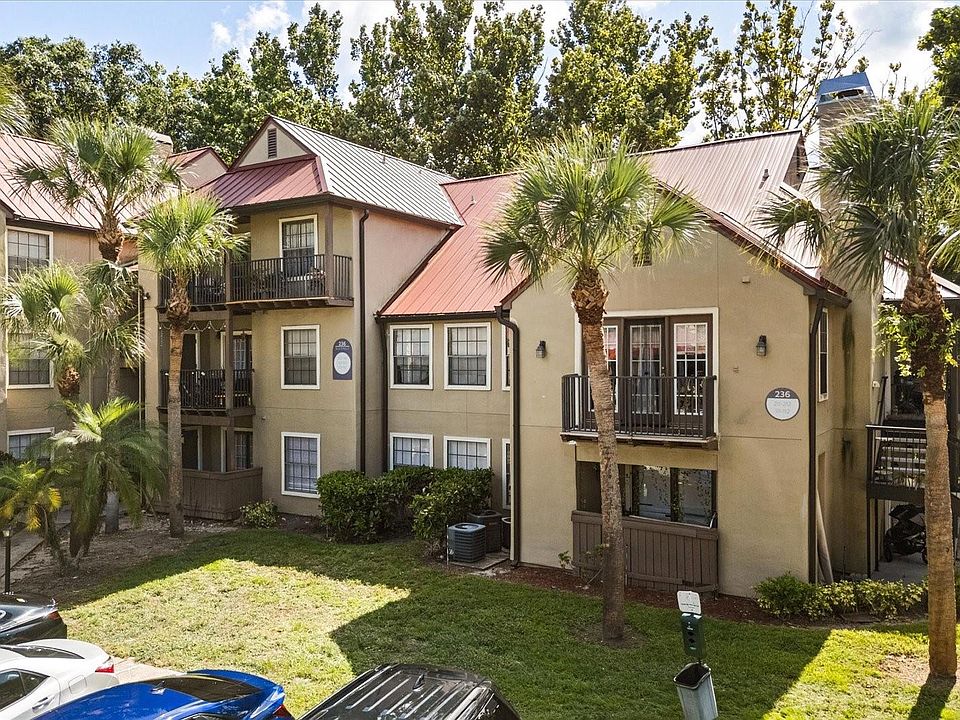 1st image of 236 Afton Sq Unit 109