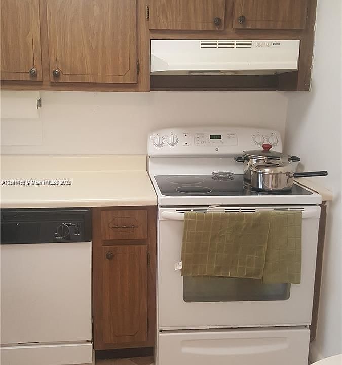 1st image of 8100 Sunrise Lakes Blvd APT 206