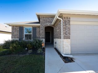 556 Chaco Loop, Seguin, TX 78155