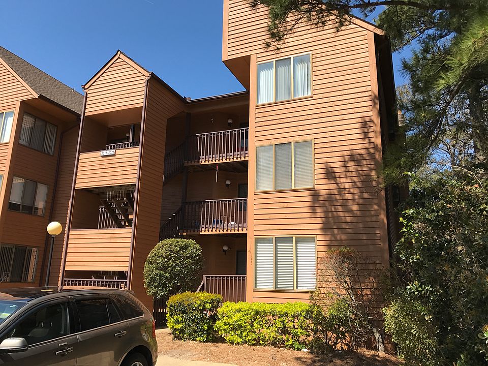 Second floor end unit 