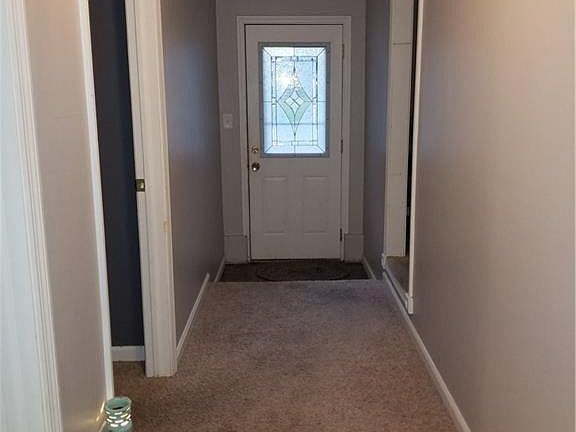 4th image of 801 E Fairview Dr