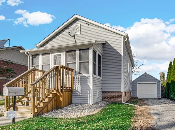 904 E Clark St, Crown Point, IN 46307