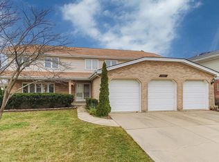1260 N Westridge Pl, Addison, IL 60101