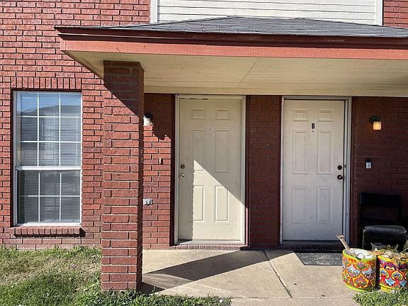 3rd image of 4407 Jeff Scott Dr APT A