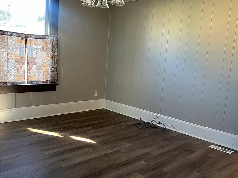 521 Spangler Dr — Photo 5