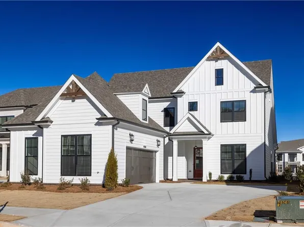 484 Broom Dr, Cumming, GA 30040