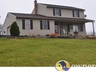 2154 Seipstown Rd, Fogelsville, PA 18051