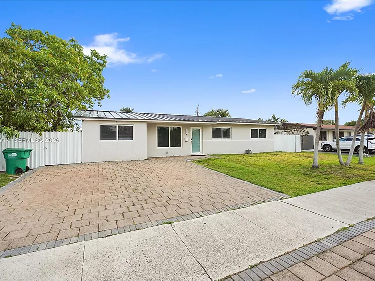 10501 SW 53rd St — Photo 5