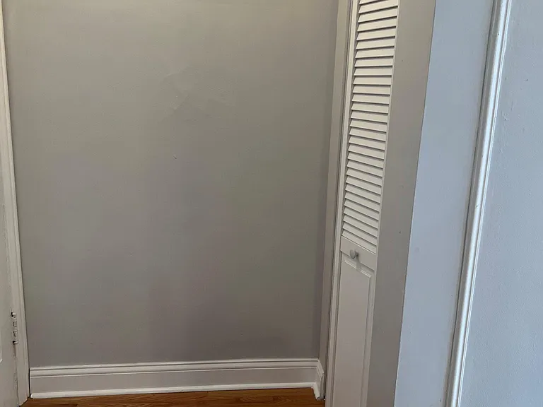 2351 W Wilson Ave #104 — Photo 3