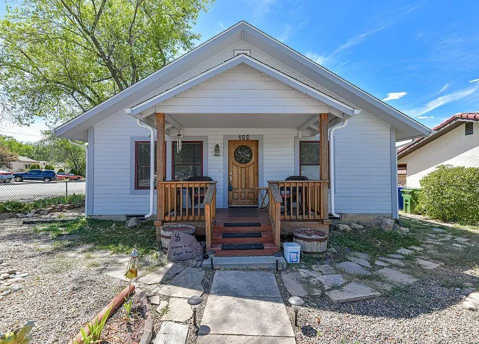 402 N Virginia St