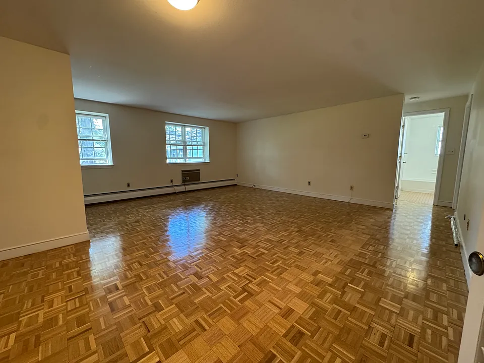 34 Worthen Rd #3