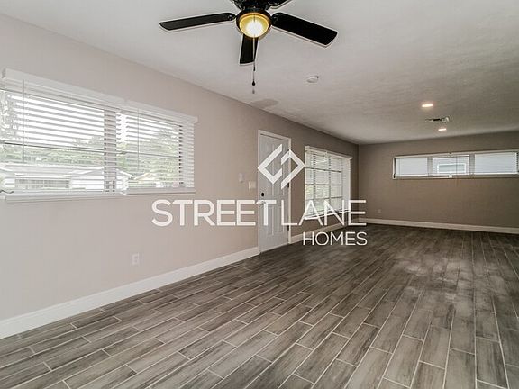 3rd image of 637 Lake Shore Dr