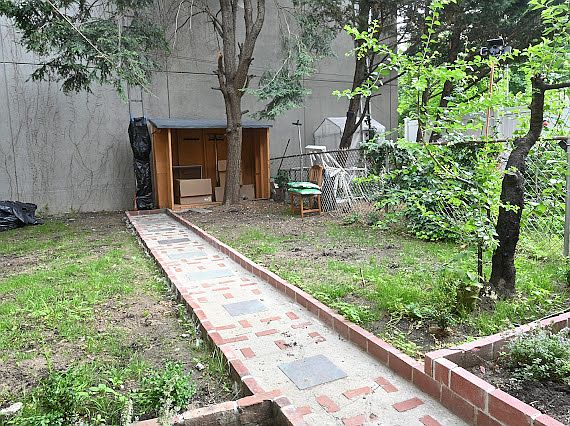 1st image of 242 Nassau Ave #1