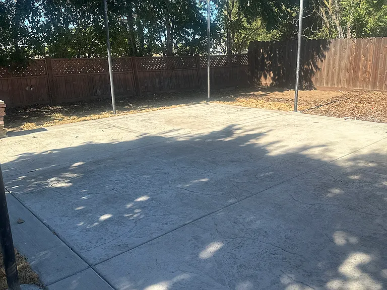 CONCRETE PATIO