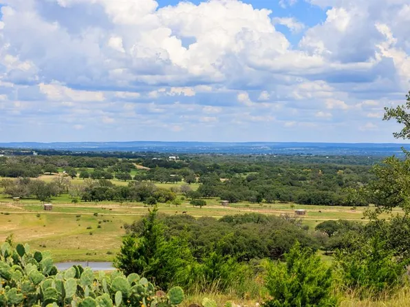 4392 Fm 2721, Fredericksburg, TX 78624